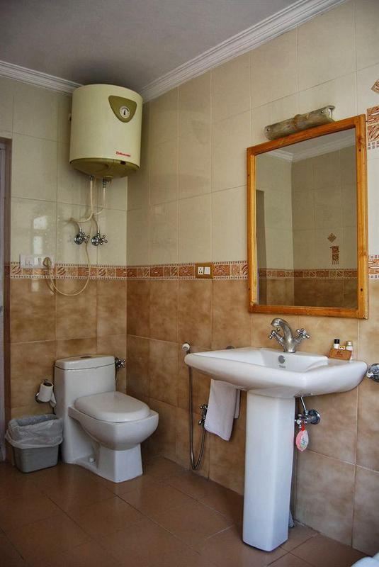 Hotel Heevan Resort Srīnagar エクステリア 写真