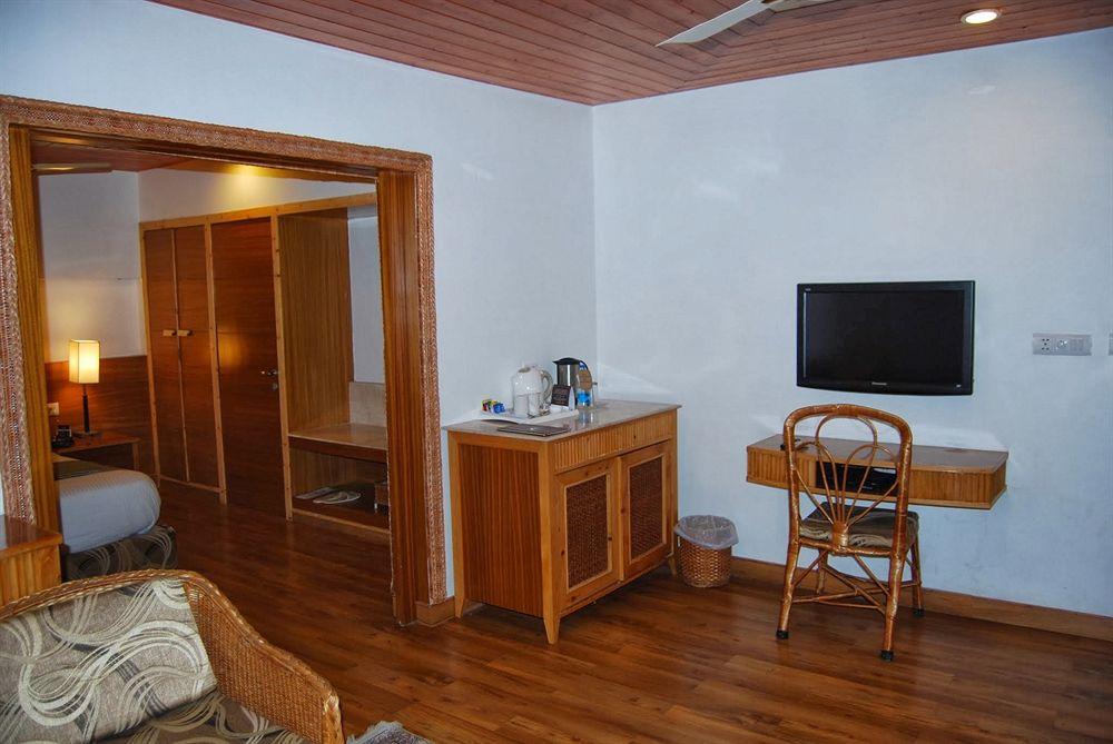 Hotel Heevan Resort Srīnagar エクステリア 写真