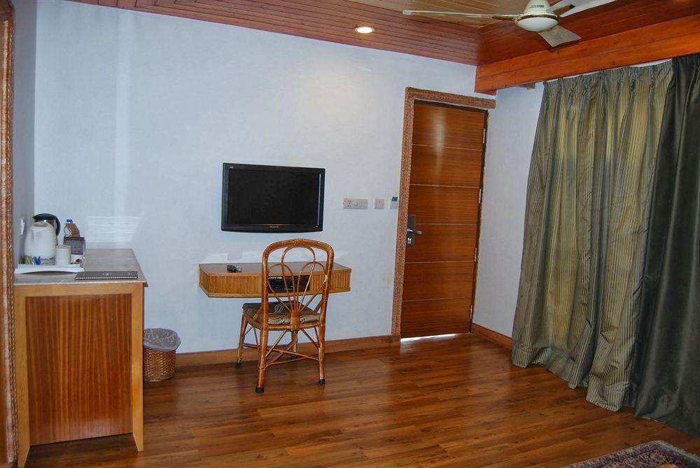 Hotel Heevan Resort Srīnagar エクステリア 写真